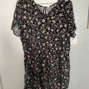 Plus Size Old Navy romper floral 90s
